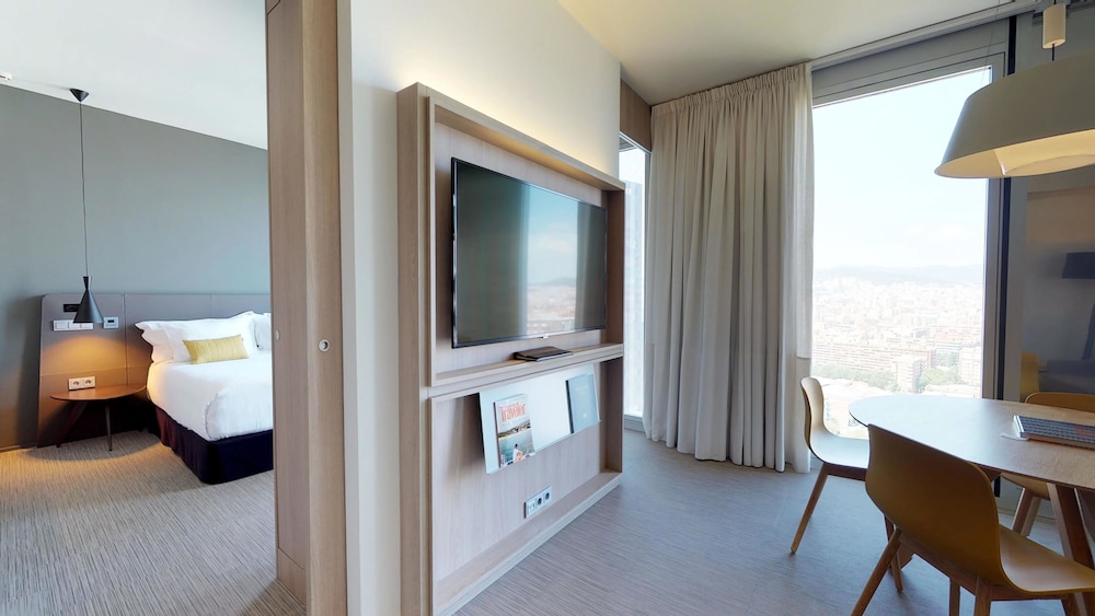 The Level at Meliá Barcelona Sky 15