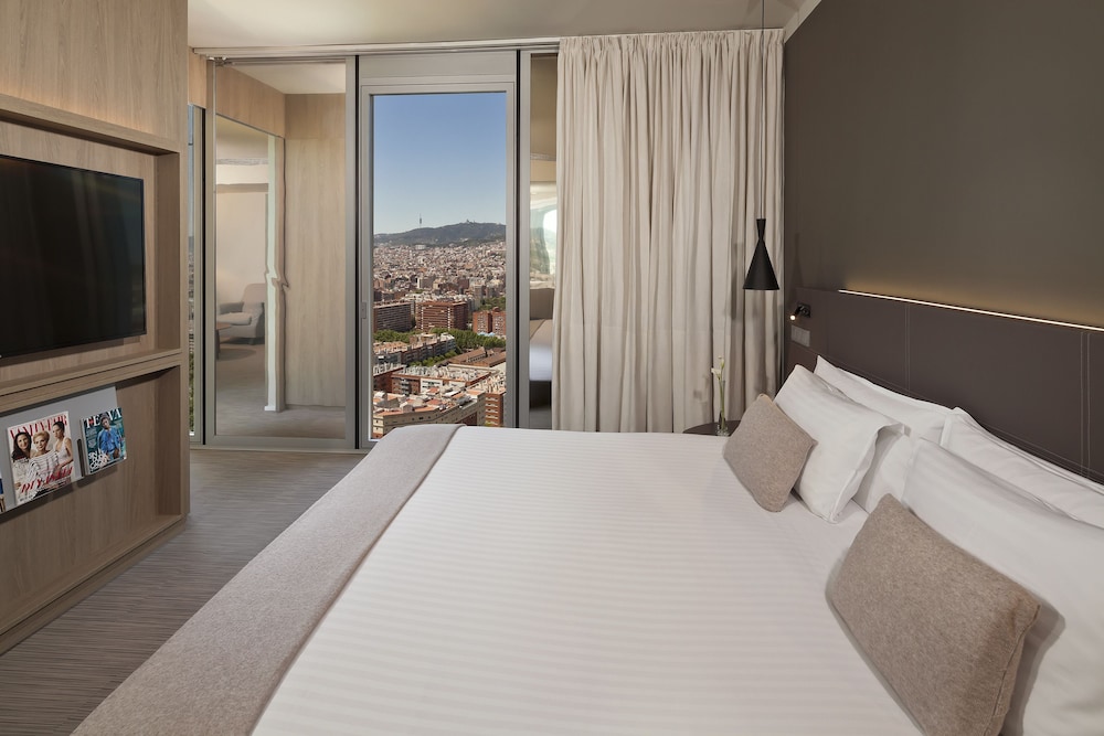 The Level at Meliá Barcelona Sky 4