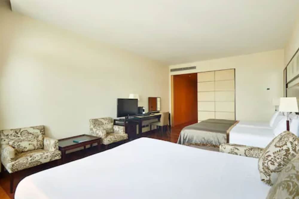Eurostars Grand Marina Hotel 20