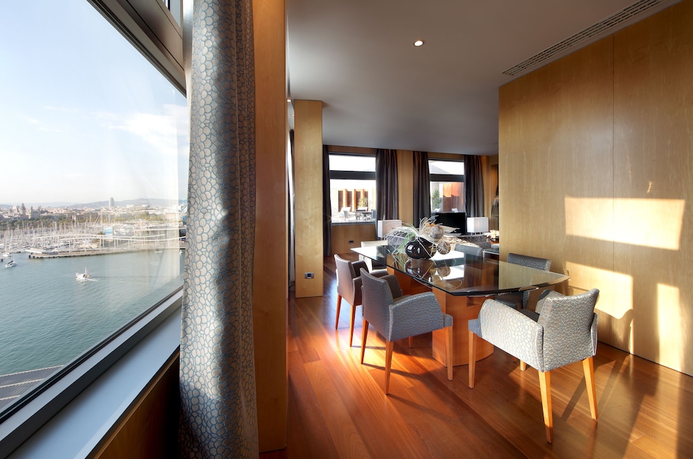 Eurostars Grand Marina Hotel 14