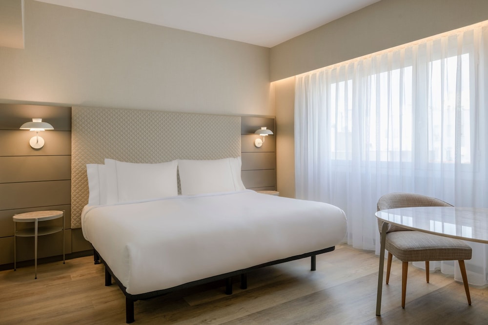 AC Hotel Carlton Madrid 19