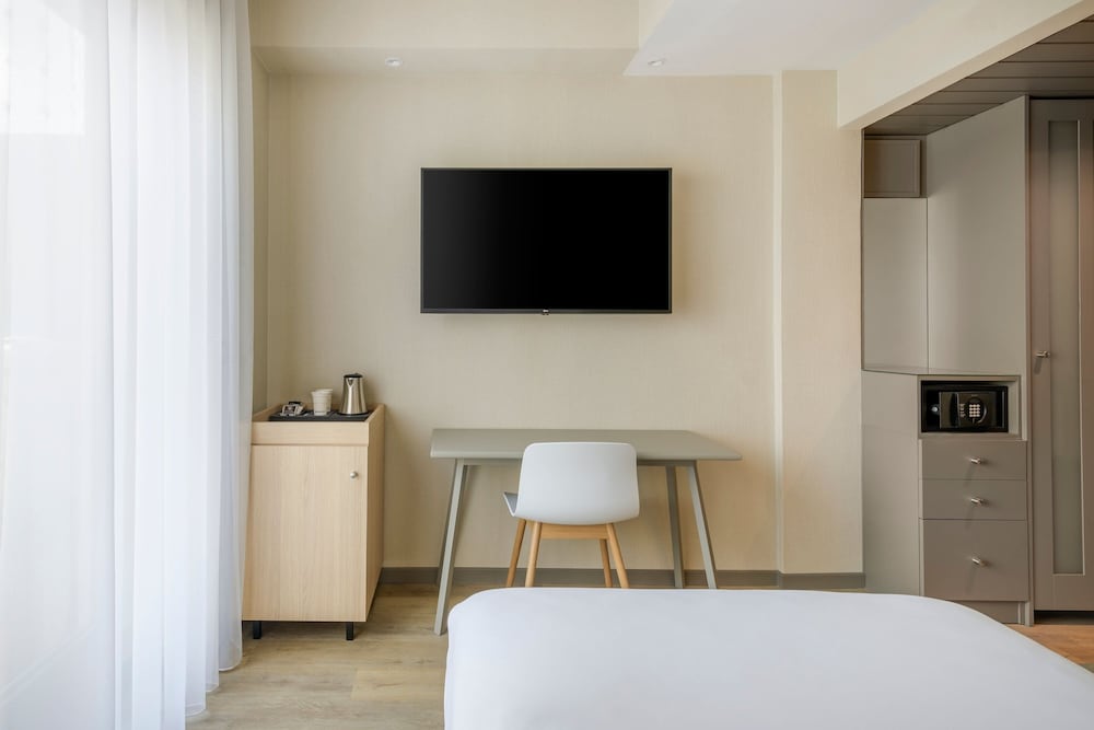 AC Hotel Carlton Madrid 15