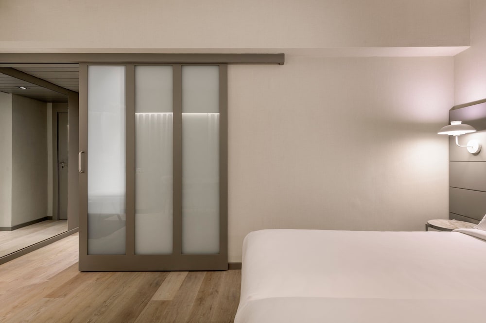 AC Hotel Carlton Madrid 4