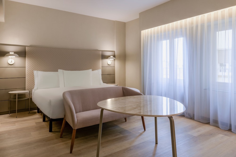 AC Hotel Carlton Madrid 18
