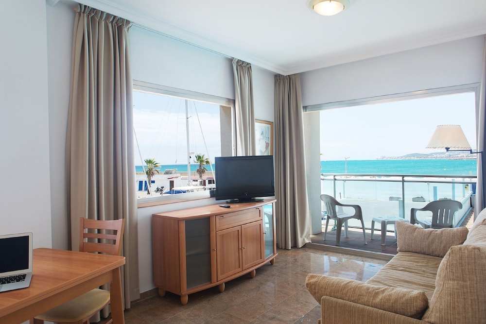 Port Sitges Resort 23