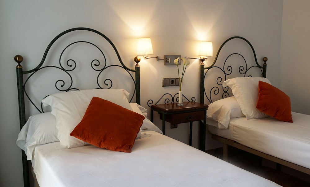 Port Sitges Resort 6