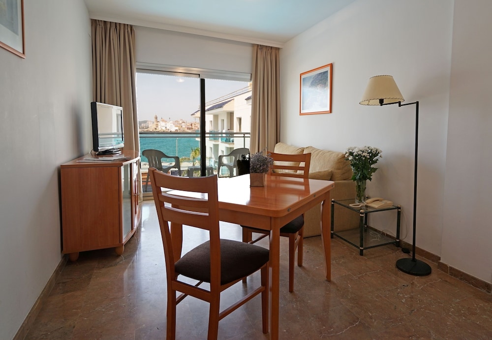 Port Sitges Resort 20