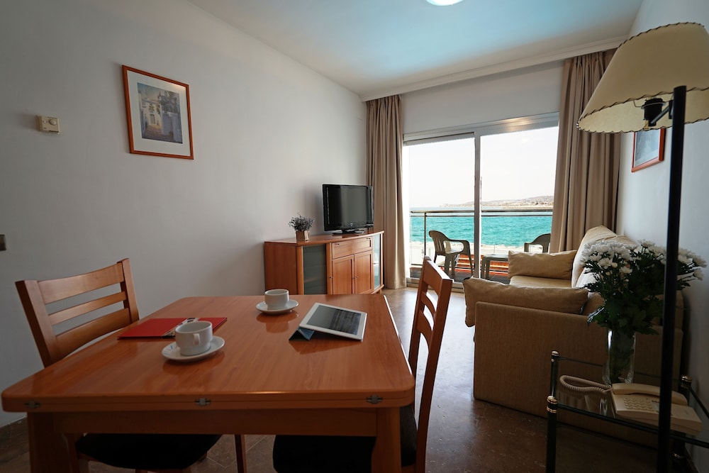 Port Sitges Resort 7