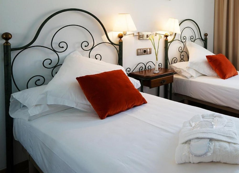 Port Sitges Resort 12
