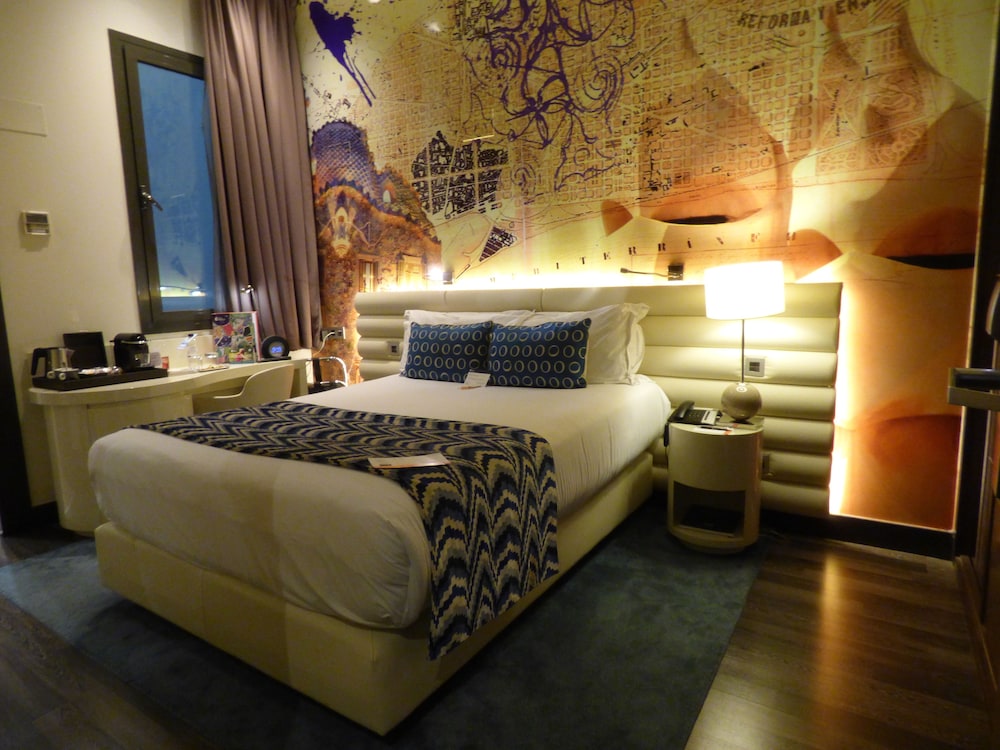 Indigo Barcelona - Plaza Catalunya 20
