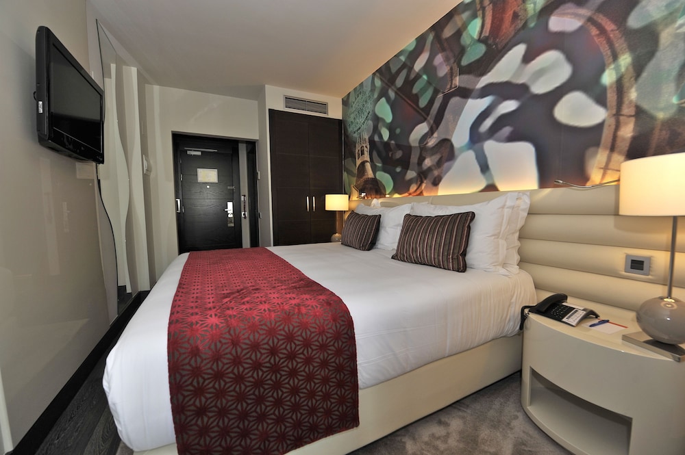 Indigo Barcelona - Plaza Catalunya 11