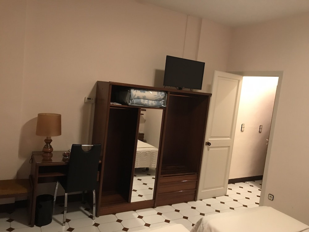 Hotel Suis 5