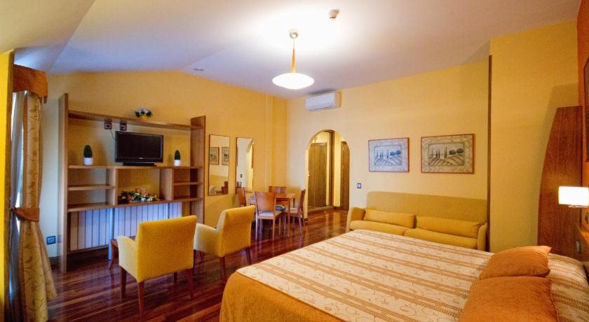 Hotel Los 5 Pinos 12