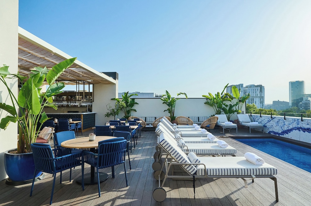H10 Port Vell 1
