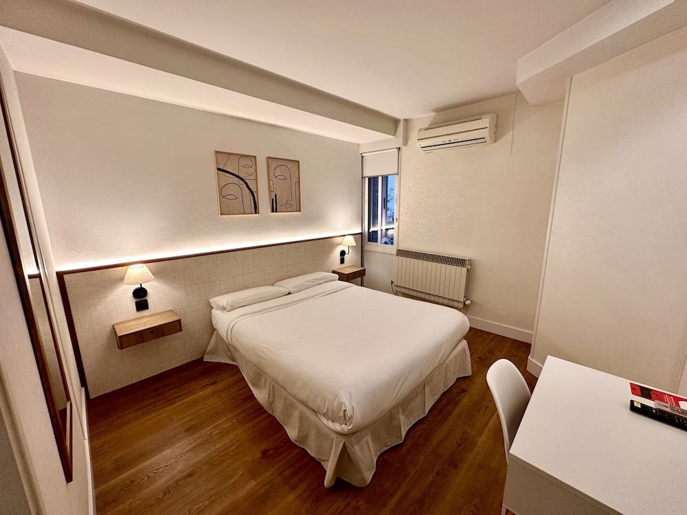 Far Home Gran Via 20