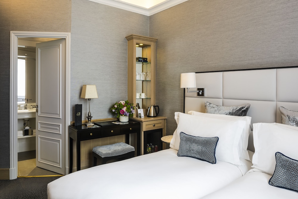 Sofitel Paris Baltimore Tour Eiffel 10