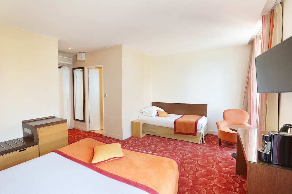 Grand Hotel de Normandie 17