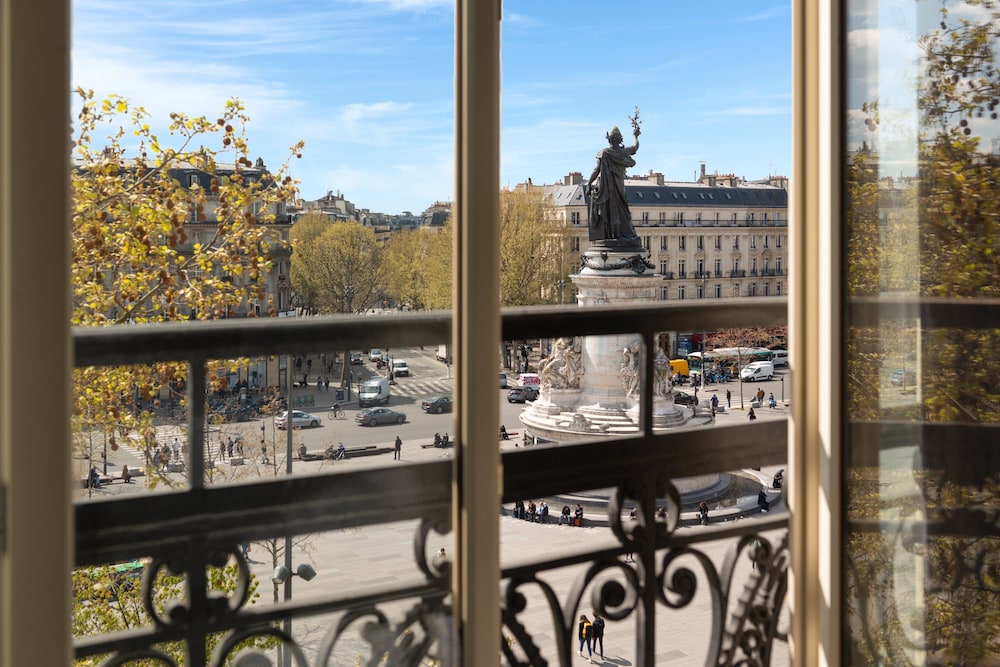 Crowne Plaza Paris-Republique 23