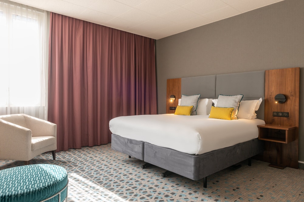 Crowne Plaza Paris-Republique 10