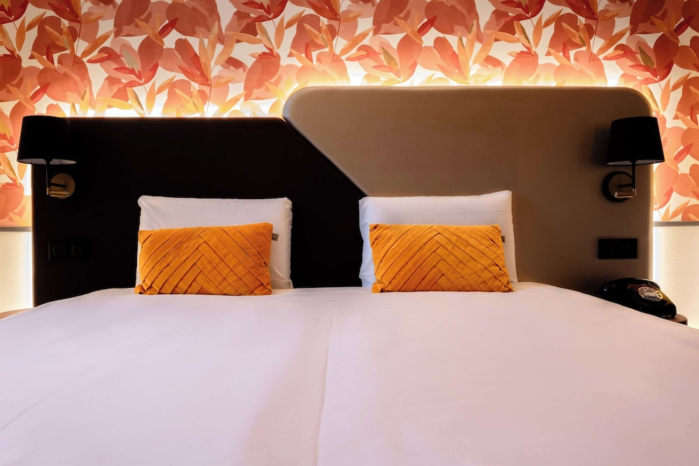 Hotel Kyriad Paris X Canal Saint Martin République 24
