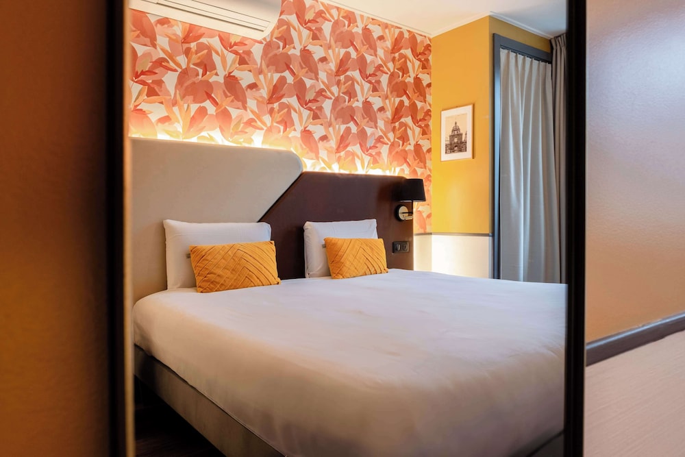 Hotel Kyriad Paris X Canal Saint Martin République 23