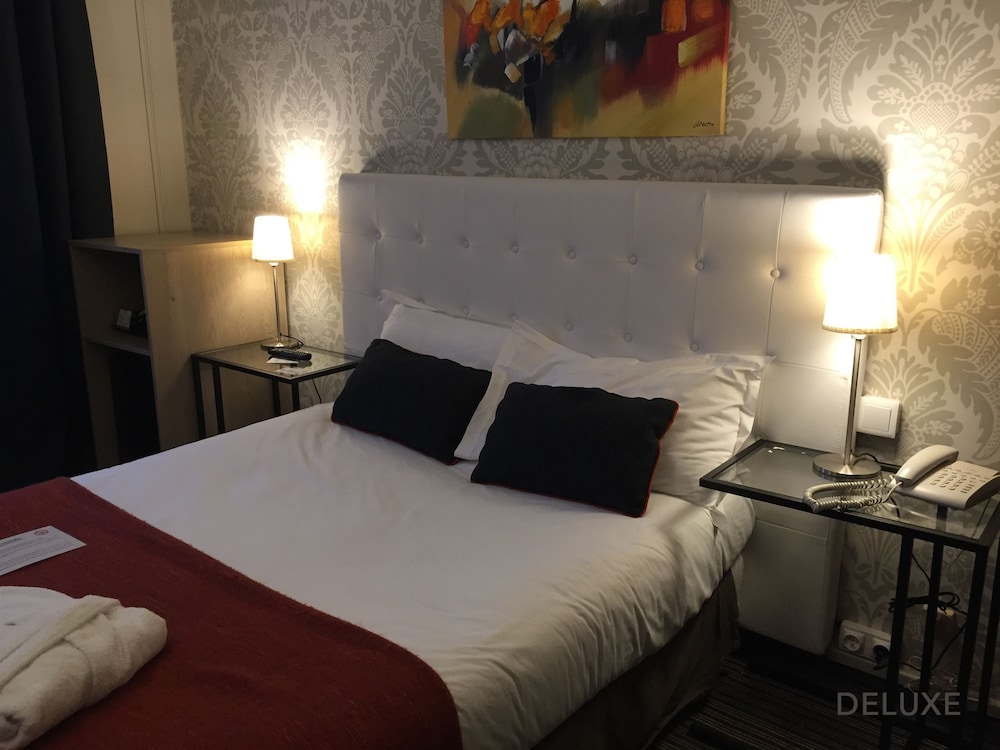 Le Dauphin 13