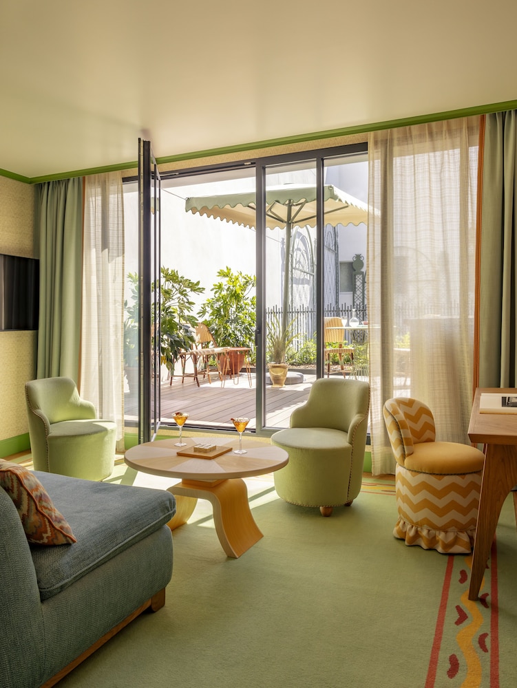 La Fantaisie Paris 22