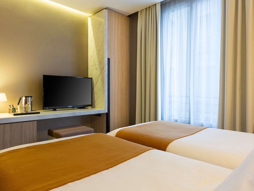Mercure Paris Alésia 6