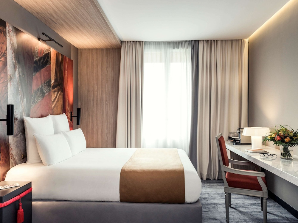 Mercure Paris Alésia 17