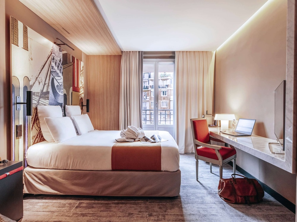 Mercure Paris Alésia 12