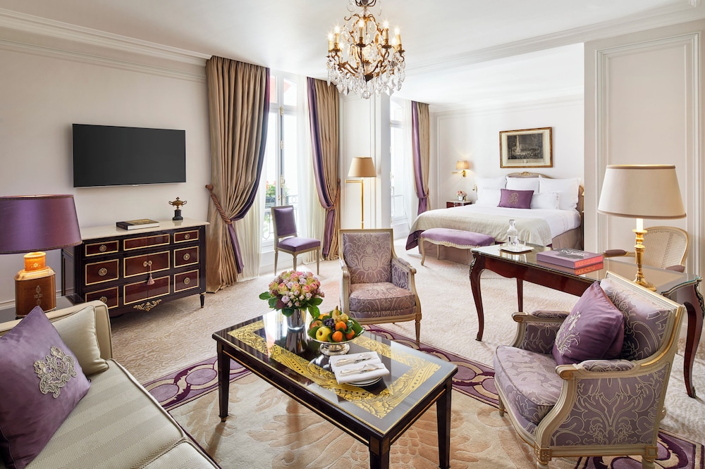 Hotel Plaza Athenee 21