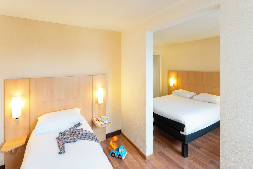 ibis Paris 17 Clichy-Batignolles 19
