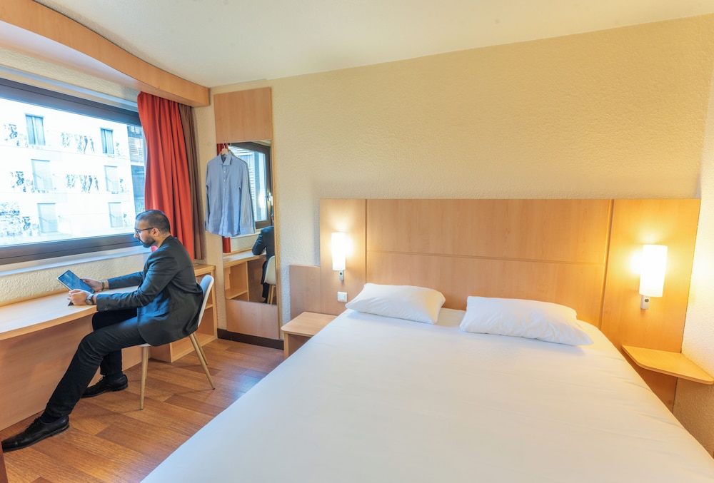 ibis Paris 17 Clichy-Batignolles 12