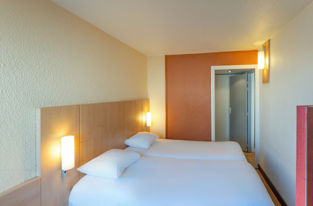 ibis Paris 17 Clichy-Batignolles 16