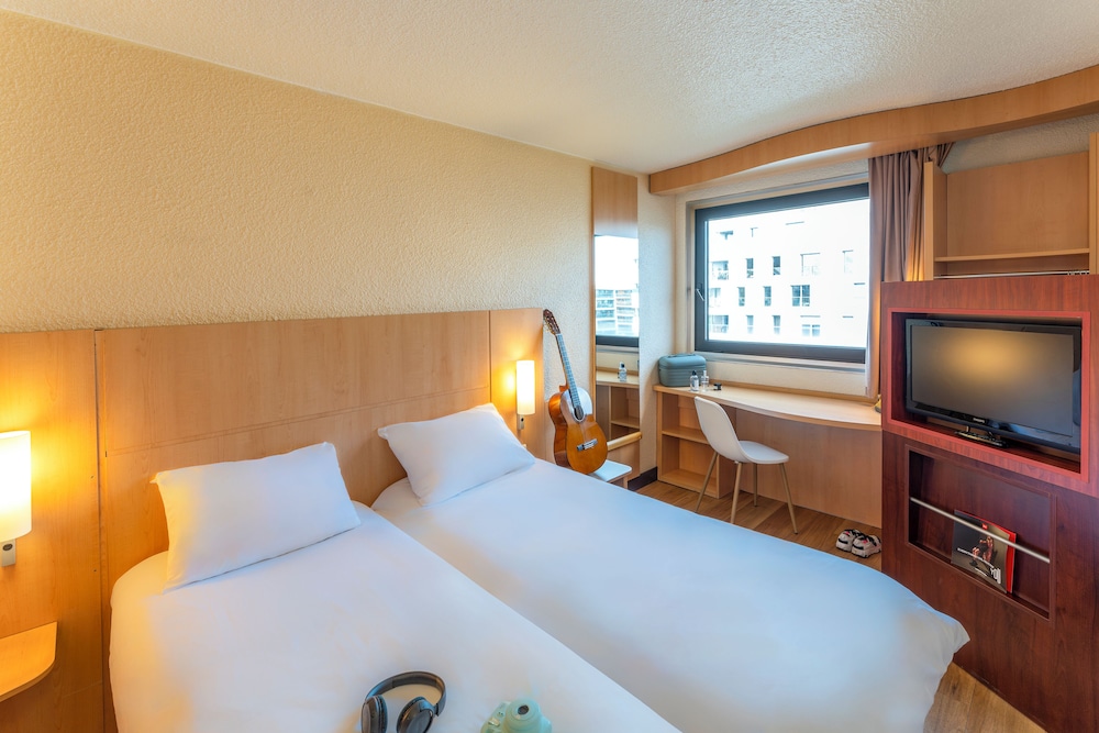 ibis Paris 17 Clichy-Batignolles 15