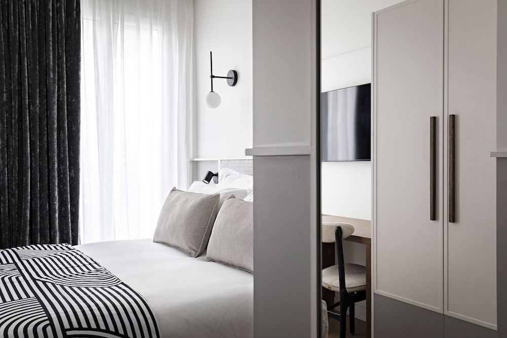 Best Western Premier The Blake Paris Gare Saint Lazare 11