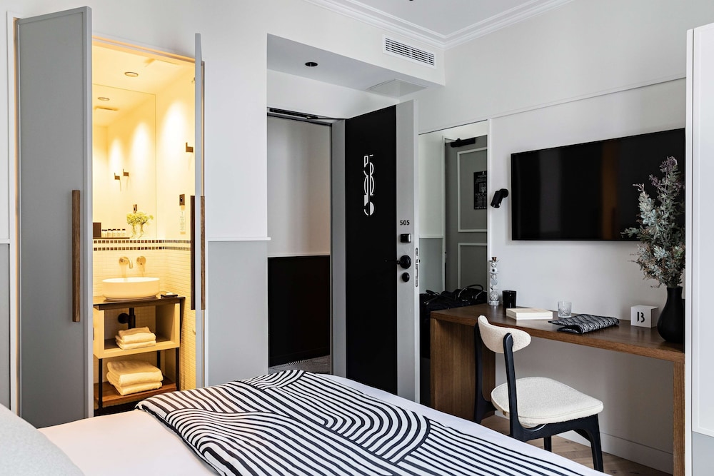 Best Western Premier The Blake Paris Gare Saint Lazare 16