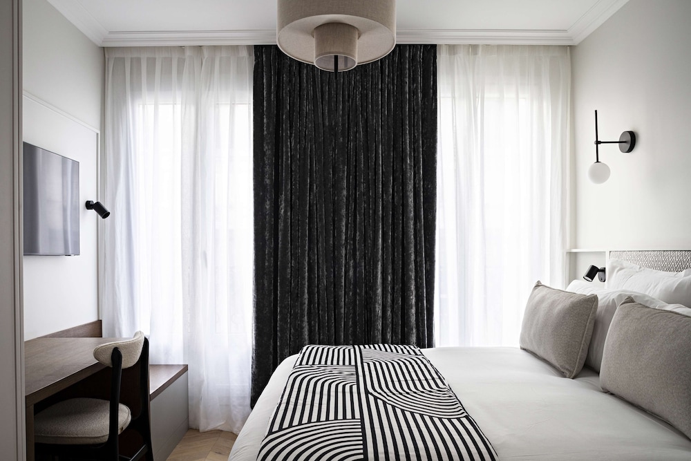 Best Western Premier The Blake Paris Gare Saint Lazare 10