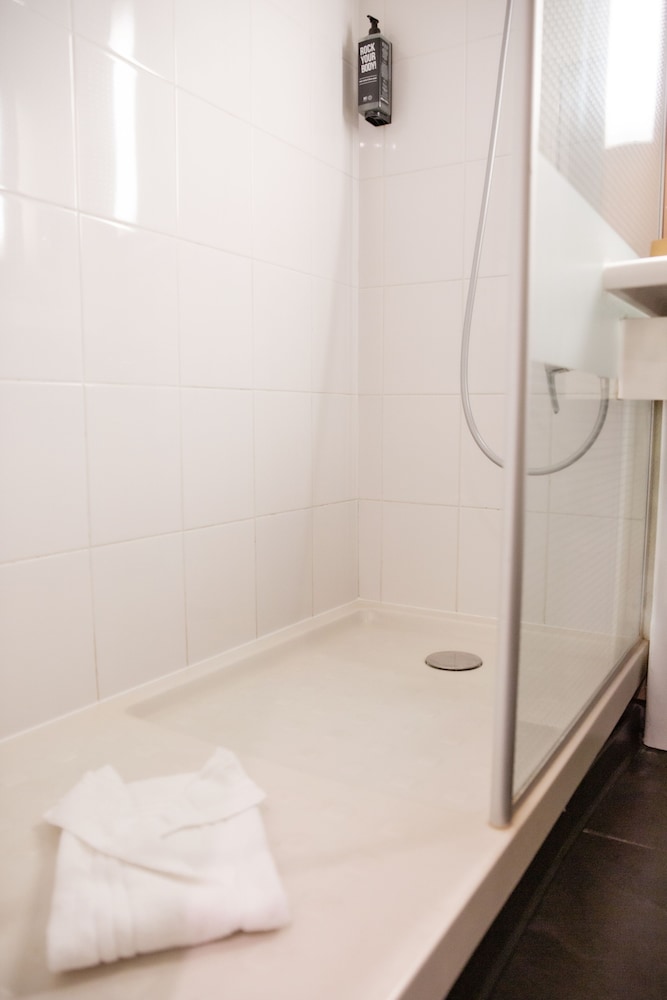 ibis Paris Porte d'Orléans 21
