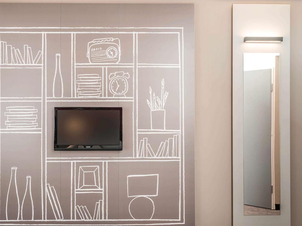 ibis Paris Porte d'Orléans 10