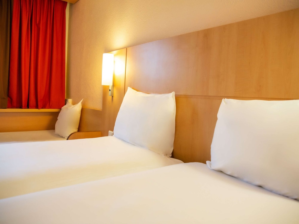 ibis Paris Porte d'Orléans 7