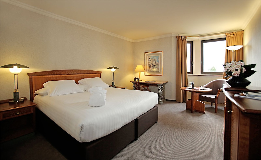 Millennium Hotel Paris Charles De Gaulle 8