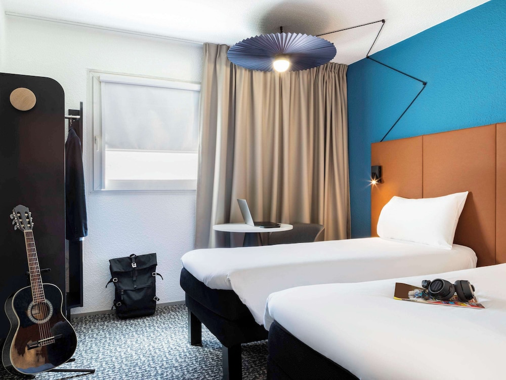 Ibis Paris Porte de Bercy 4