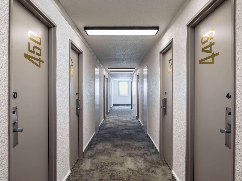 Ibis Paris Porte de Bercy 12
