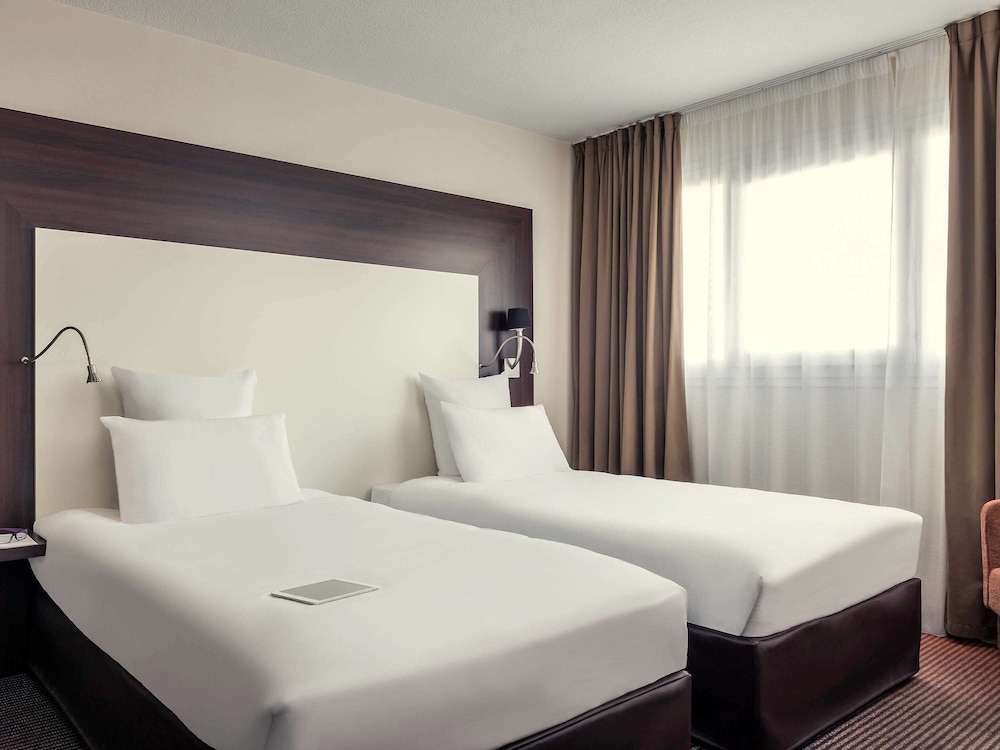 Mercure Paris Porte d'Orleans 10