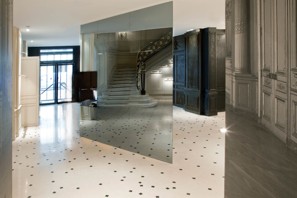 La Maison Champs Elysées 3