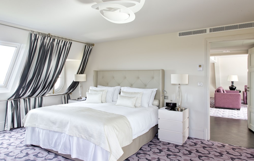 Waldorf Astoria Versailles Trianon Palace 13