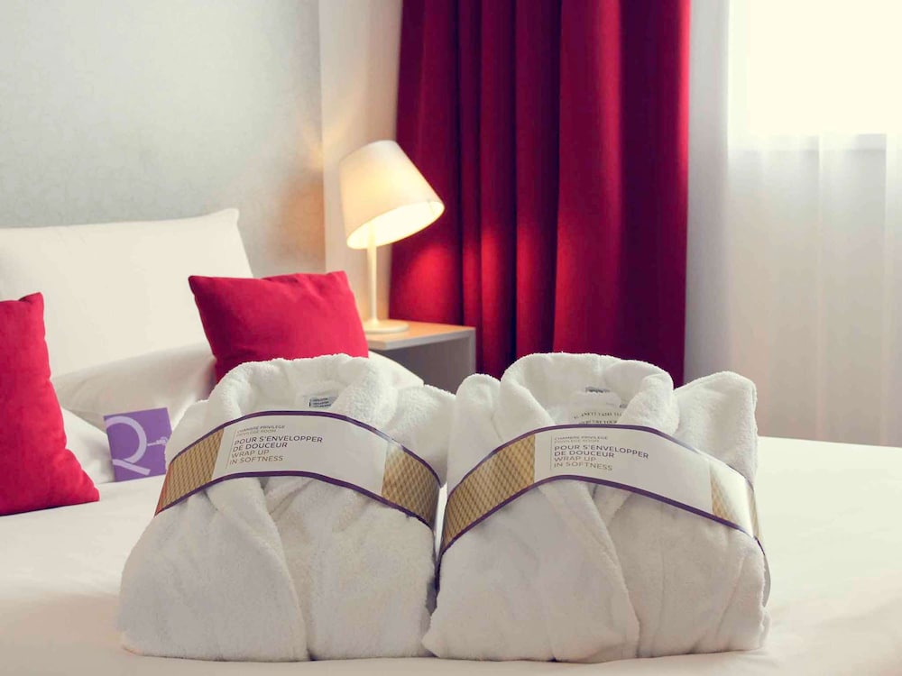 Mercure Paris La Defense Hotel 13