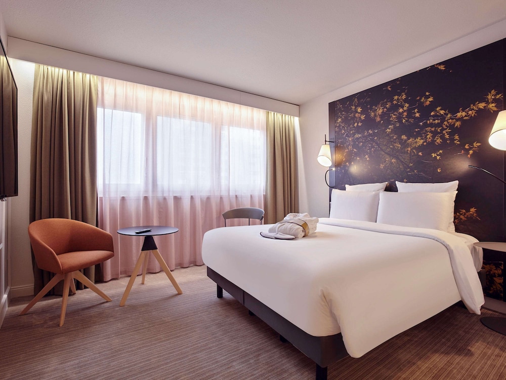 Mercure Paris La Defense Hotel 17