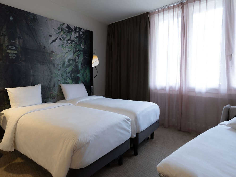 Mercure Paris La Defense Hotel 8